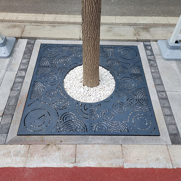 Tree pool cover plate